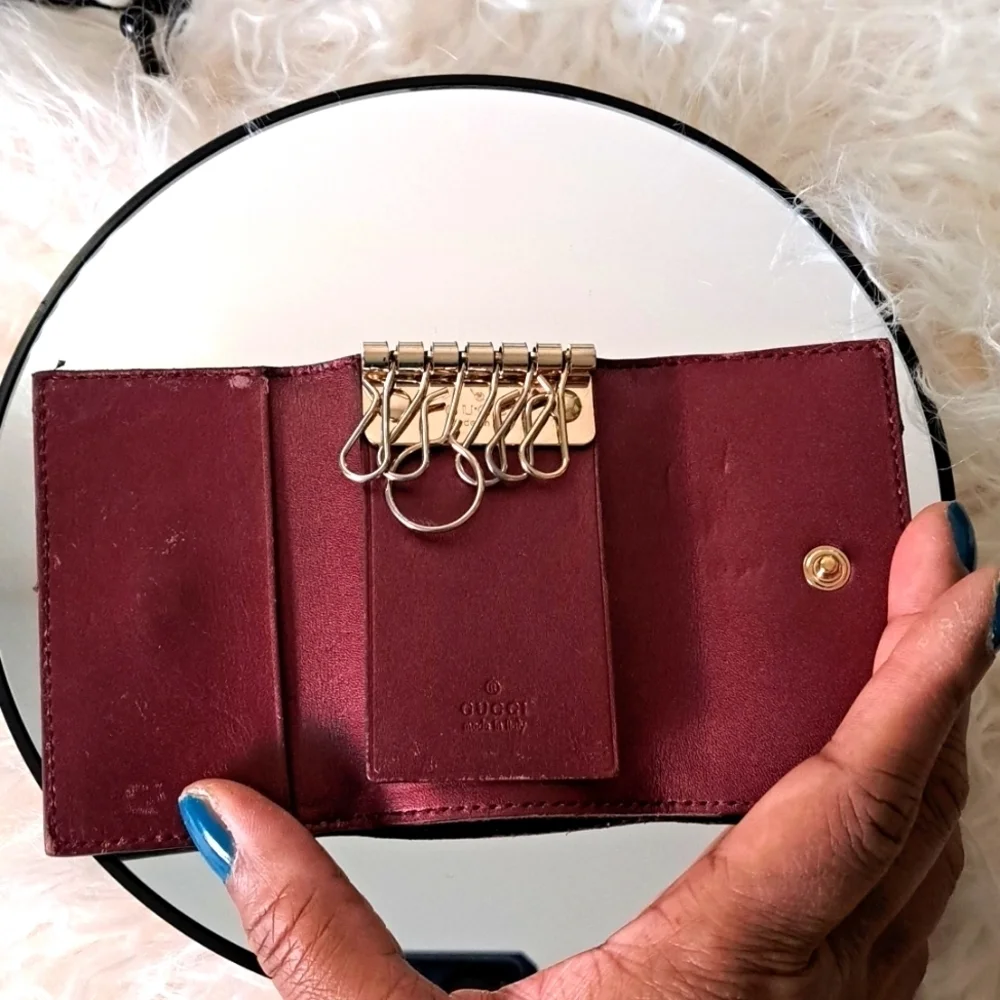 Gucci Guccissima Gold Heart Patent Leather Keyholder  EUC